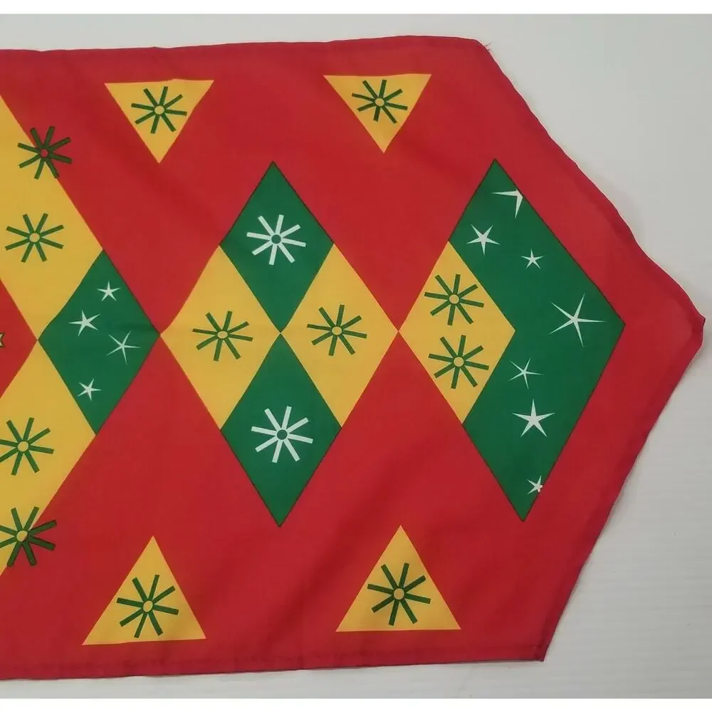 QQ) Vintage Christmas Holiday Decorative Table Cloth Runner Polyester 48